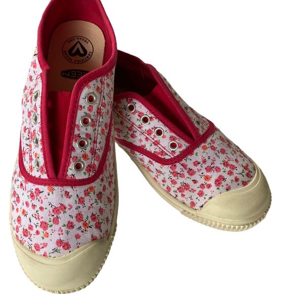 KEEN Slip-On Flower Print Sneaker 5 Vegan Comfy - Picture 4 of 11
